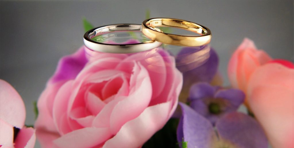 プラチナとイエローゴールドの結婚指輪