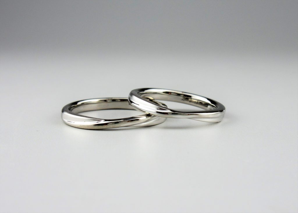 ふたりで作成した結婚指輪