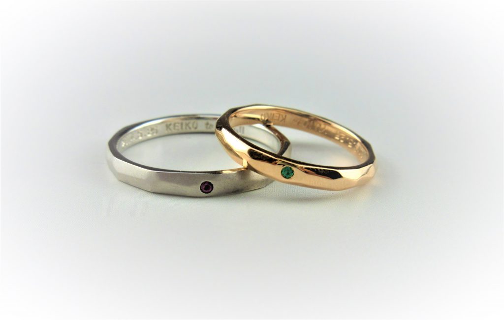 素材はプラチナとイエローゴールド