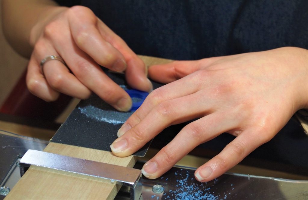 指輪の幅を調整