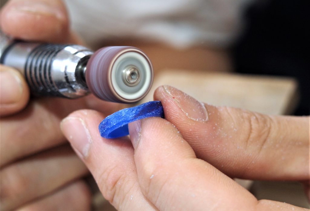 ハンドモーターでライン作り