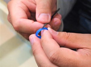 スパチュラ―を使用して