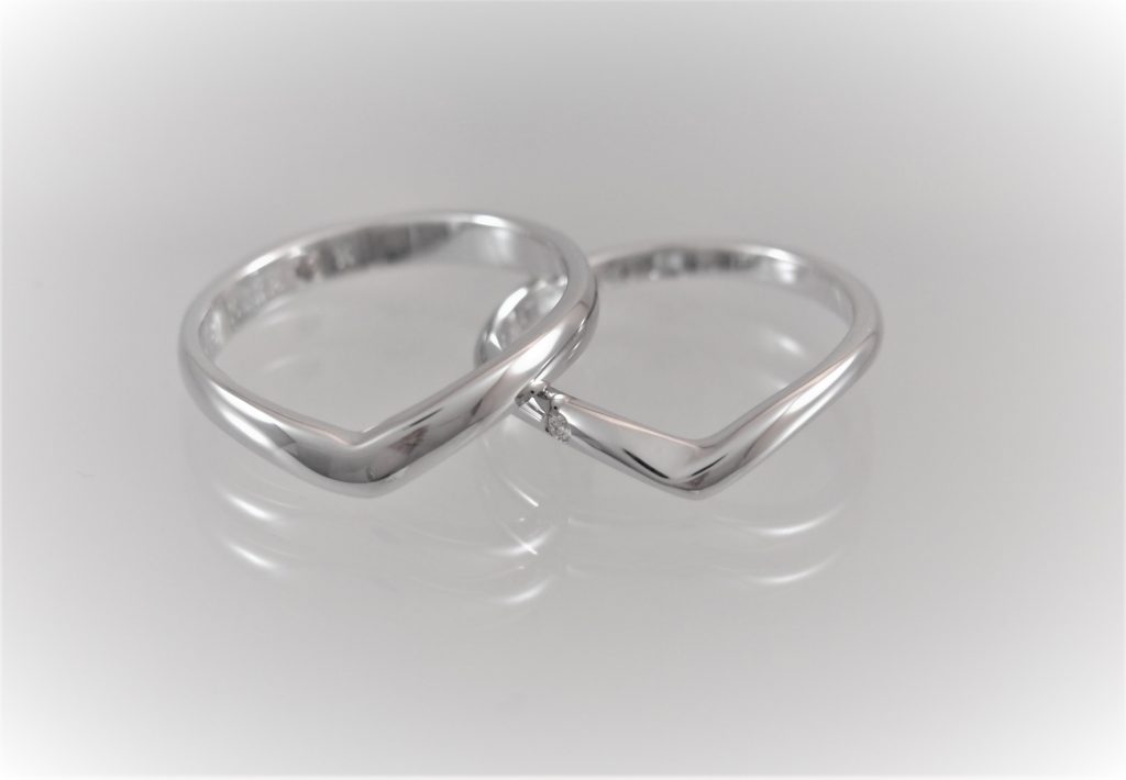 ワンポイントダイヤも綺麗