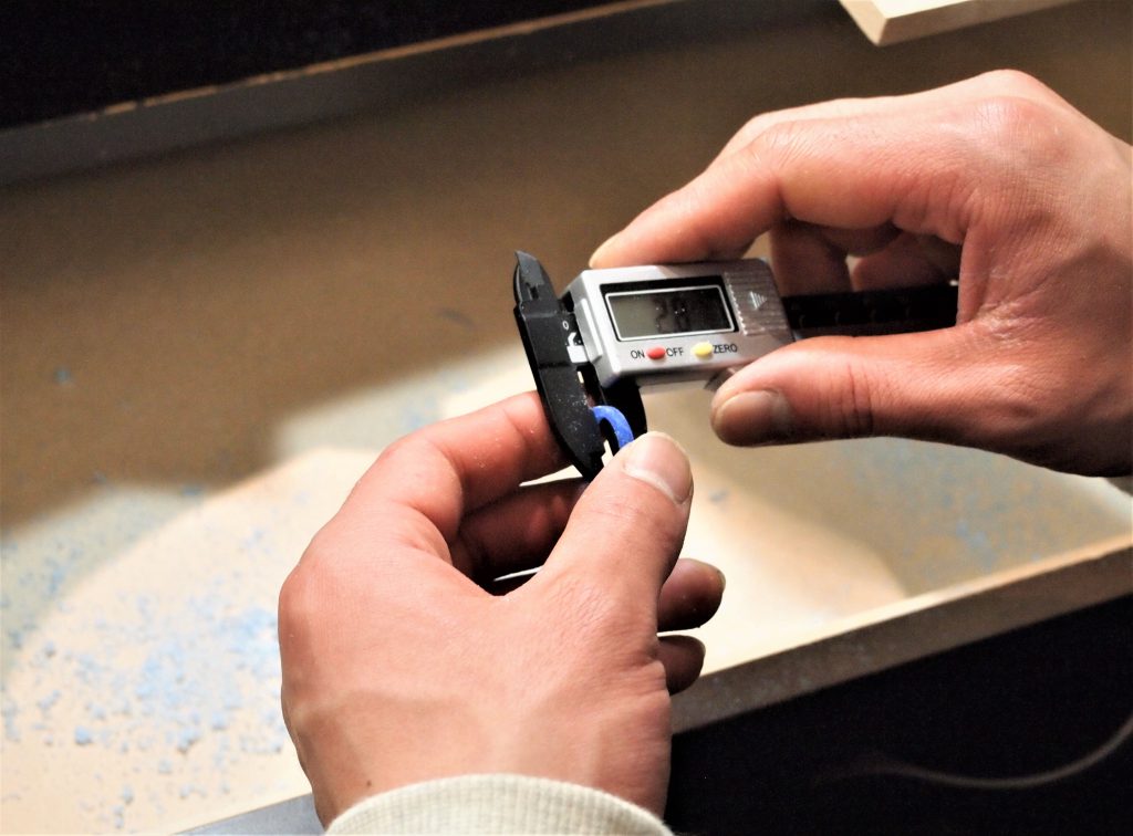 サイズ確認の様子