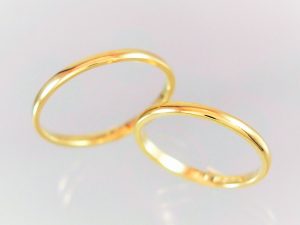 イエローゴールド