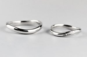 プラチナウェーブリング