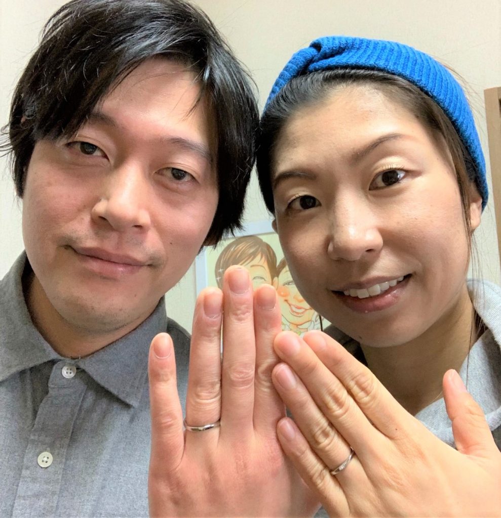 手作り指輪と初対面の二人 手作り指輪と初対面の二人