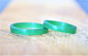 幅・厚みにこだわったストレートリング