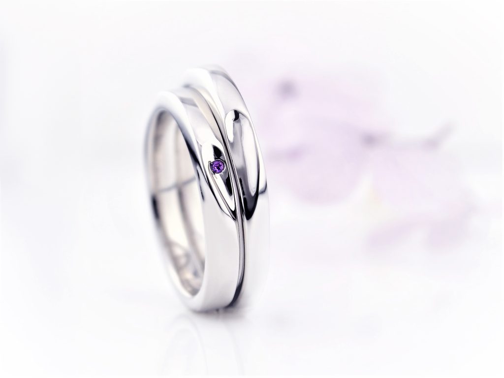 2人で手彫りしたハートモチーフのリング 2人で手彫りしたハートモチーフのリング