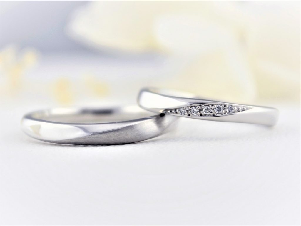 プラチナ素材の結婚指輪
