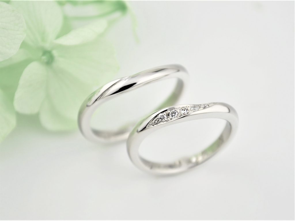 お揃いのウェーブリング お揃いのウェーブリング